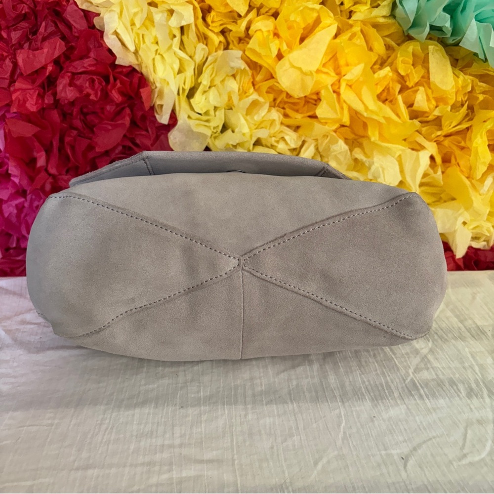 Liebeskind Suede Gray Elegant Crossbody Bag - Picture 3 of 10